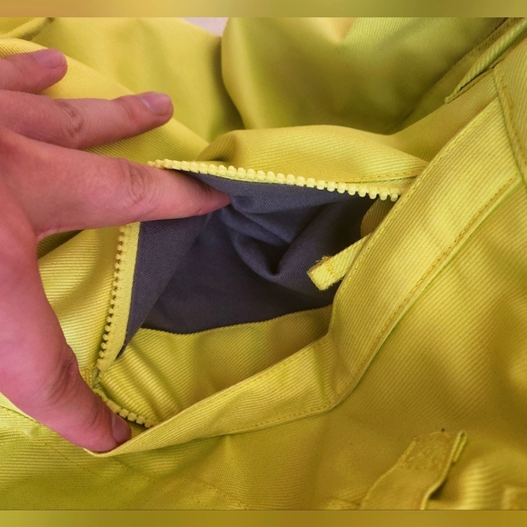 Aperture Waterproof Snow Pants - Picture 7 of 8